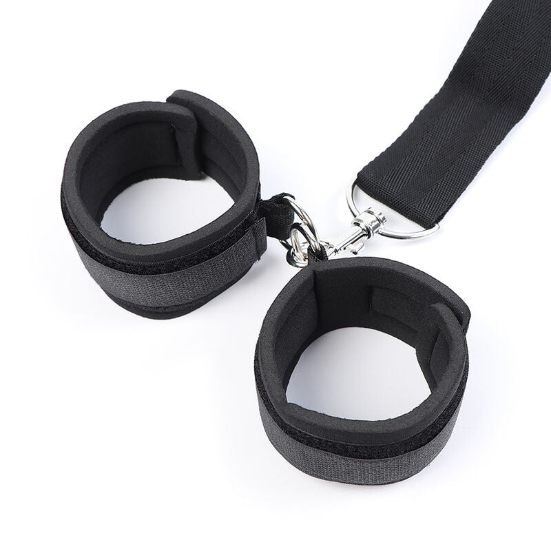 OHMAMA FETISH - FETISH NEOPRENE GAG WITH HAND CUFFS