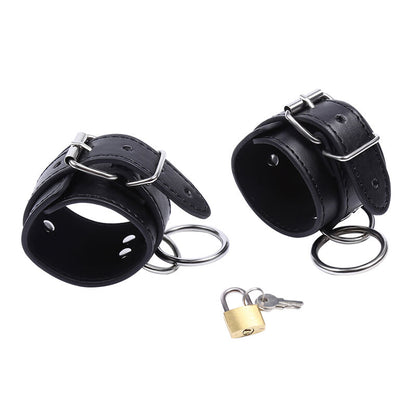 OHMAMA FETISH - O-RING LOCKED WRIST RESTRAINTS