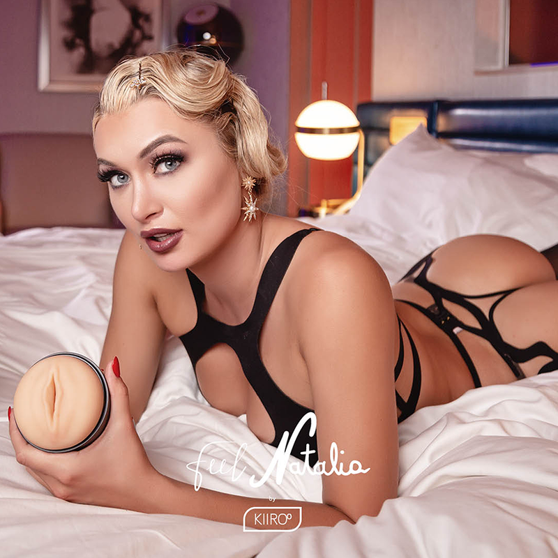 KIIROO - FEEL NATALIA STARR - COLECCIÓN ESTRELLAS 