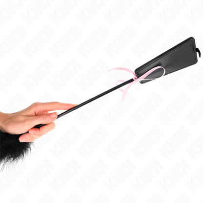 KINK - PLUMAS PARA HACER COSQUILLAS CON LAZO DE CINTA ROSA 49 CM