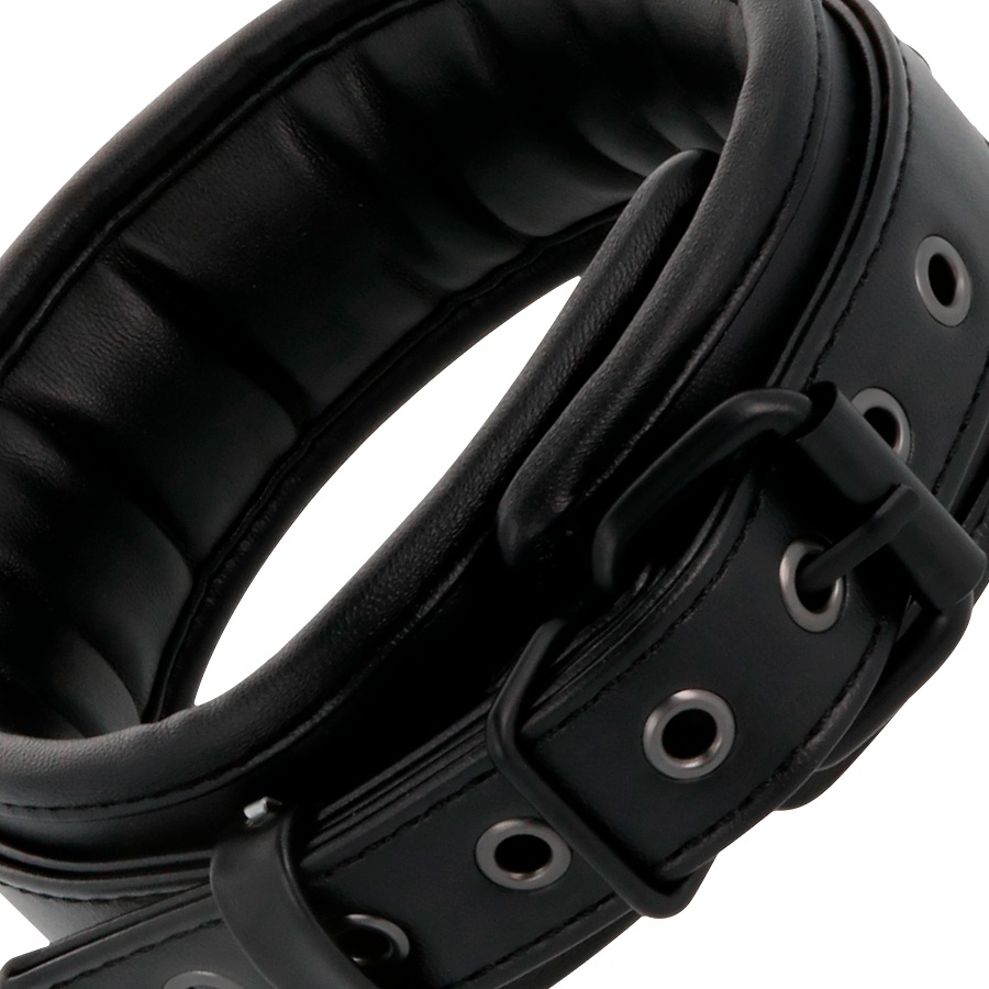 OSCURIDAD - COLLAR NEGRO CON CADENA